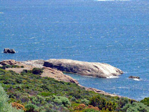 CC09, -34.264580, 115.037720 Elephant Rock taken from the track